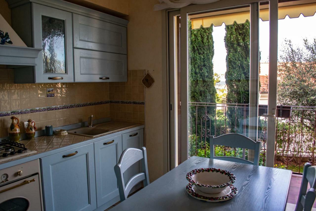 Villa Pineland Borghetto Santo Spirito Exteriör bild